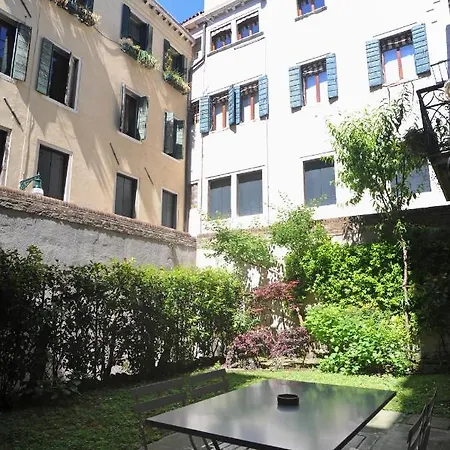 Palazzetto San Marco Apartment *